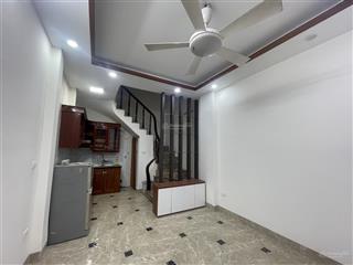 Bán nhà riêng tại kim ngưu, gần oto 5,9 tỷ, 24,7 m2, giá cực chất  6 tầng x 3 ngủ  ở ngay
