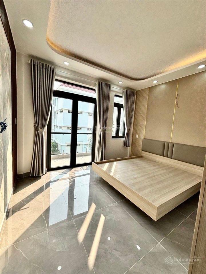 Bình tân gần mã lò hương lộ 2, 68m2, 4x17m, nhà mới 5 tầng thang máy cao cấp giá chỉ nhỉnh 8tỷ