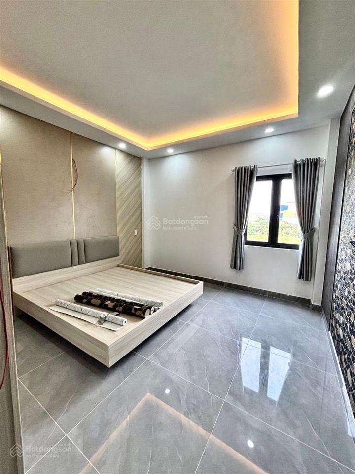 Bình tân gần mã lò hương lộ 2, 68m2, 4x17m, nhà mới 5 tầng thang máy cao cấp giá chỉ nhỉnh 8tỷ