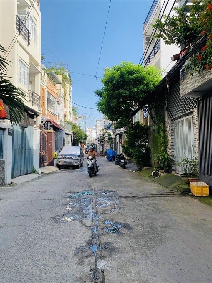 Siêu hiếm lô đất full thổ 220m2 ngang lớn 10,5m nở hậu lạc long quân  quận 11