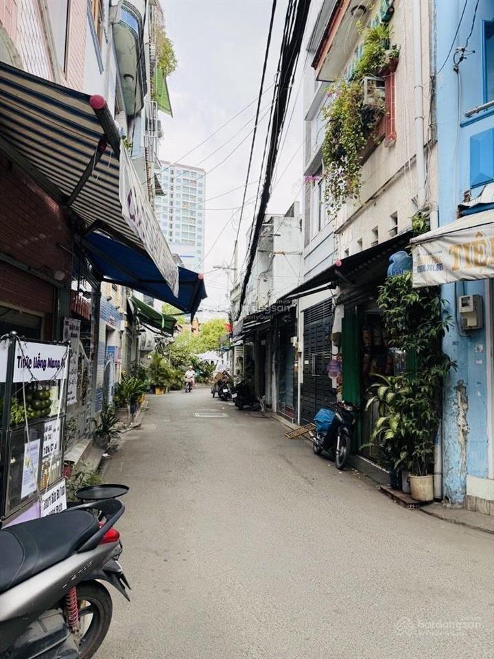 Bán gấp hẻm xe hơi đậu cửa huỳnh văn chính nhà nhỏ giá tốt 3 tầng loanh quanh 2tỷ