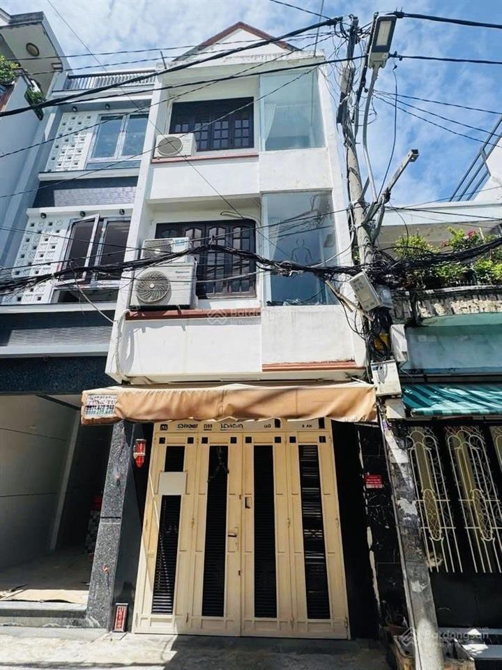 Nhà đẹp 3 tầng hẻm xe tải lạc long quân quận 11 chủ gấp bán giảm mạnh, 3 tầng 4pn