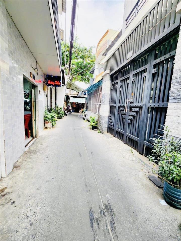 Bán nhà riêng tại trần văn quang,nhỉnh 3 tỷ, 23 m2, giá siêu hời
