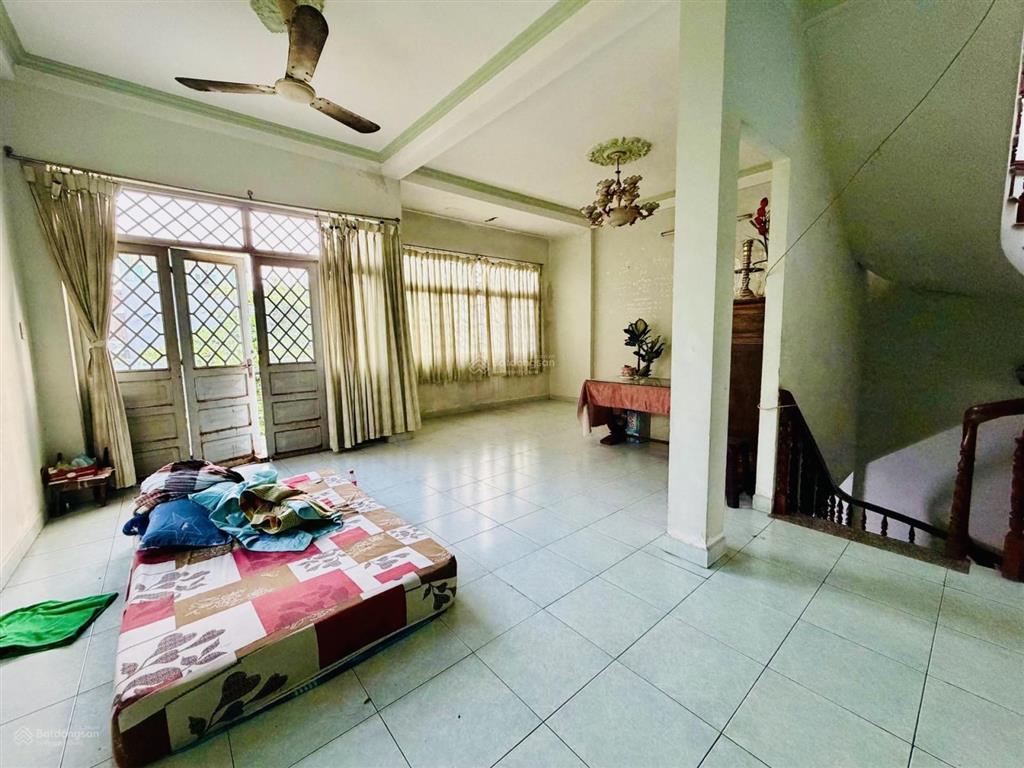 Nhà mặt phố tại lê lăng,nhỉnh 20 tỷ, 160m2, 4pn, 4wc, pháp lý đầy đủ