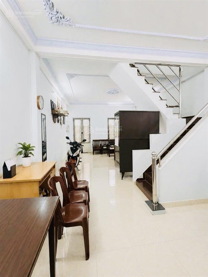 Bán gấp nhà riêng tại tô hiệu,nhỉnh 4 tỷ, 55m2, 2pn, 2wc, đầy đủ nội thất