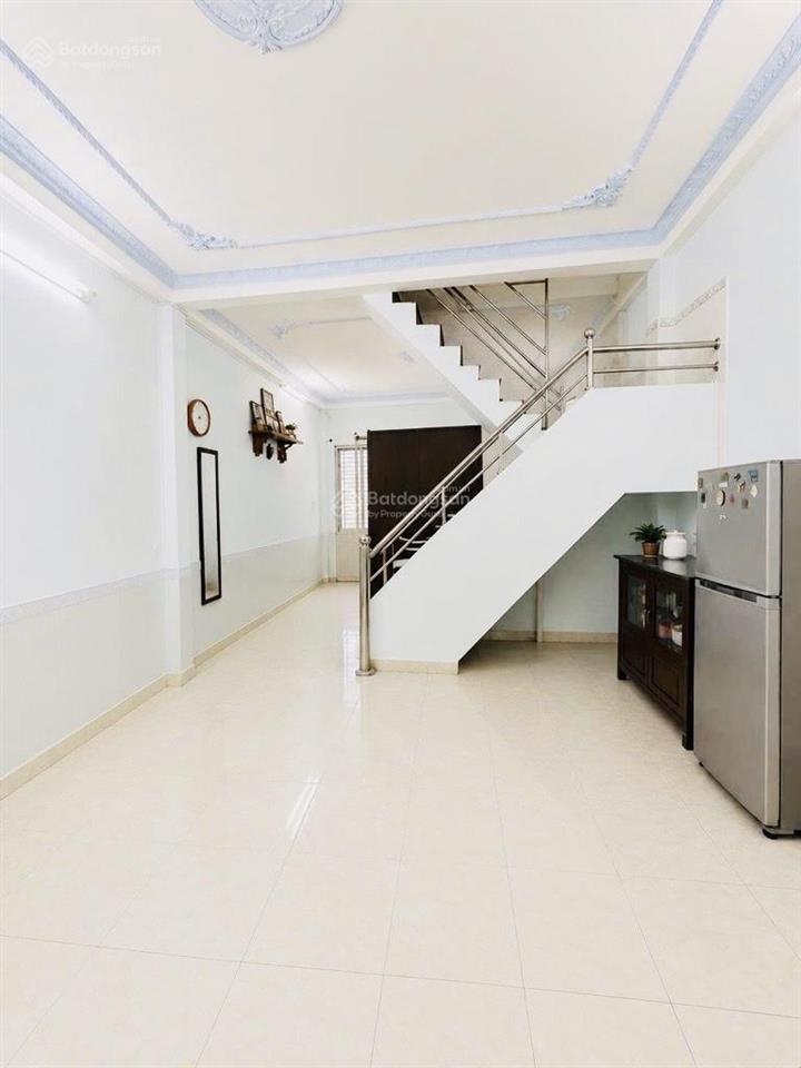 Bán gấp nhà riêng tại tô hiệu,nhỉnh 4 tỷ, 55m2, 2pn, 2wc, đầy đủ nội thất