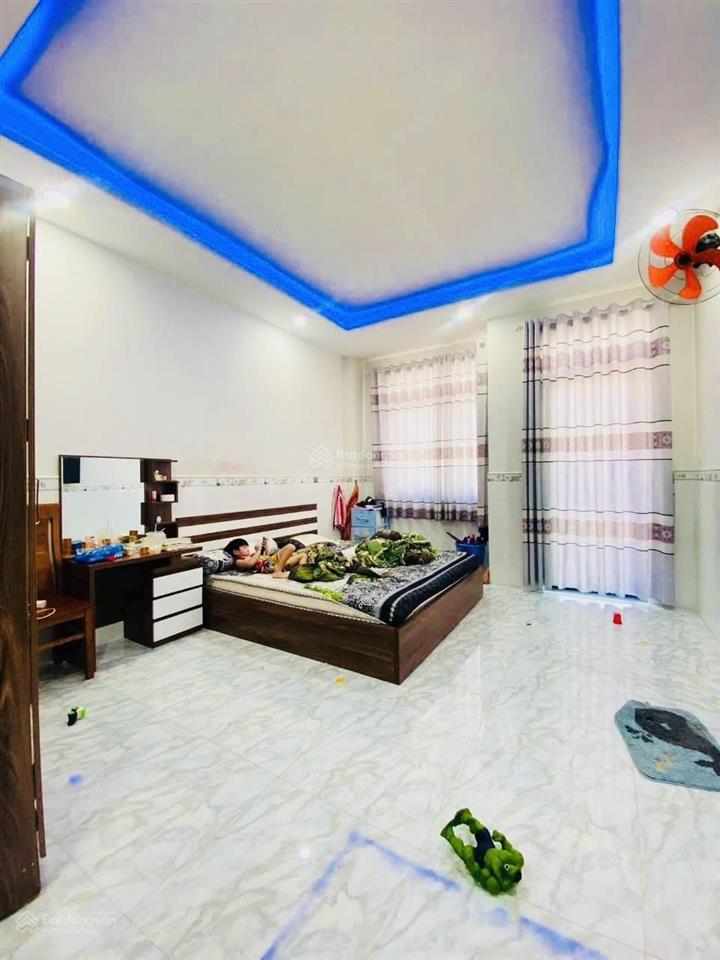 Bán nhà riêng tại cây cám, 6,4 tỷ, 120m2, 4pn, 4wc, 3 tầng, mặt tiền 7.2m