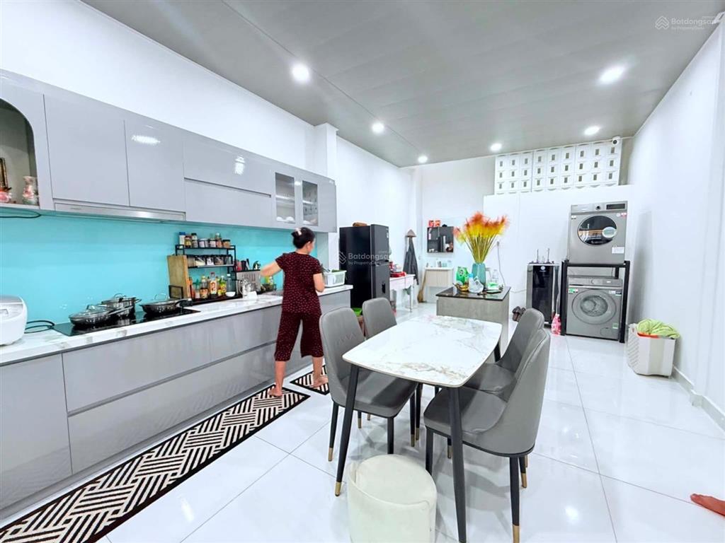 Bán nhà riêng 2pn, 3wc, 80m2, nhỉnh 6 tỷ, tại trịnh đình trọng, phường hòa thạnh, quận tân phú, hcm