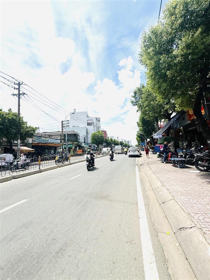 Bán nhà mặt phố lê văn quới, loanh quanh 10 tỷ, 93 m2, giá ưu đãi tại bình trị đông, bình tân, hcm