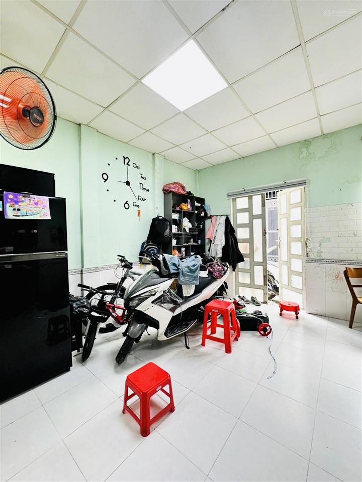Bán nhà riêng đẹp tại âu cơ, tân bình, hơn 2 tỷ, 25m2, nhiều tiện ích chỉ với