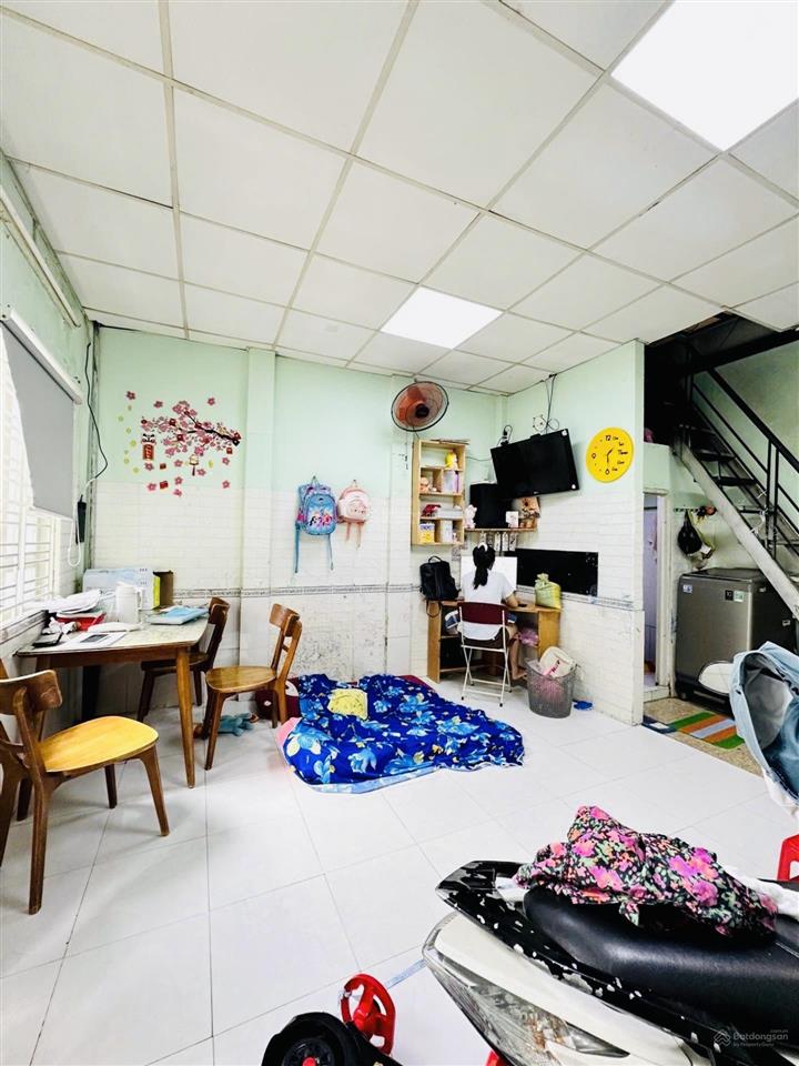 Bán nhà riêng đẹp tại âu cơ, tân bình, hơn 2 tỷ, 25m2, nhiều tiện ích chỉ với
