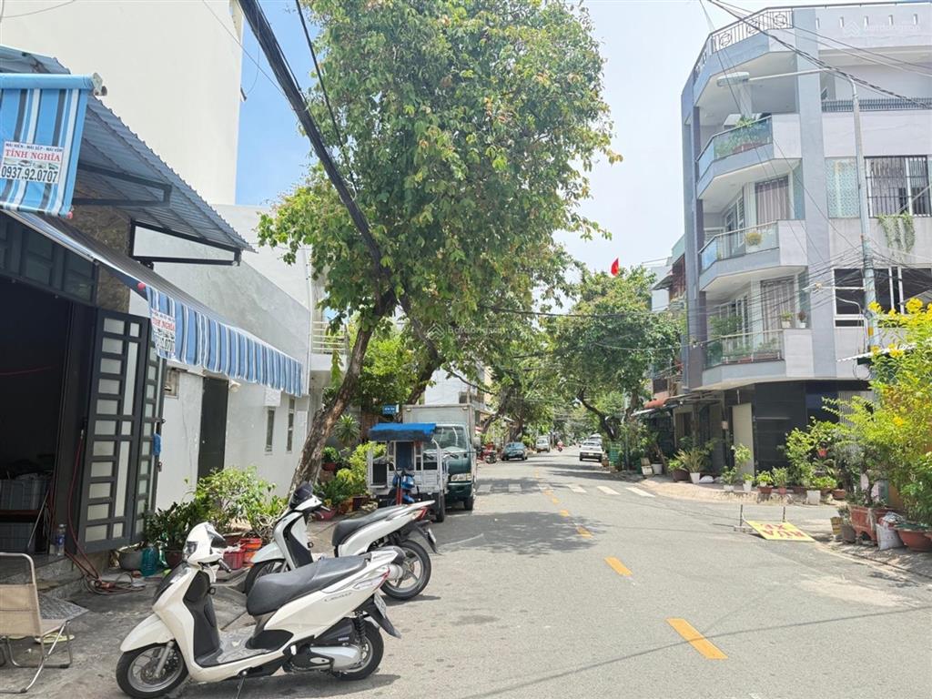 Bán nhà mặt phố lê thiệt, nhỉnh 8 tỷ vnd, 75m2, 3pn + 2wc, p. phú thọ hòa, q. tân phú, hcm