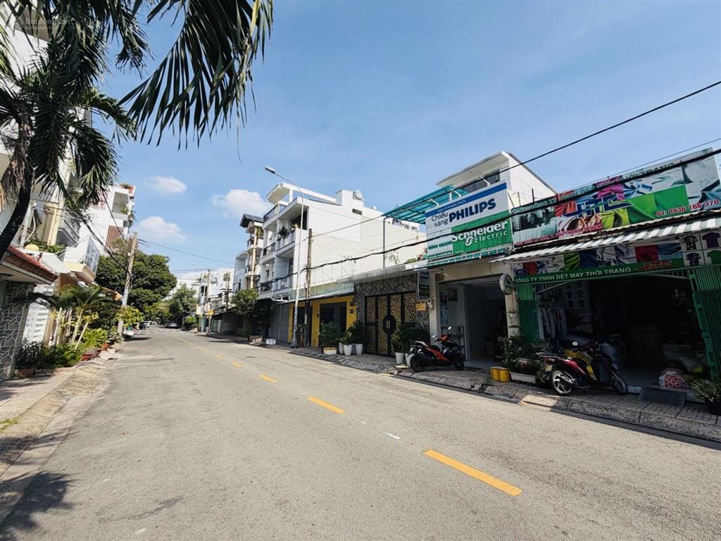 Bán nhà mặt phố đẹp, nhiều tiện ích tại lê lâm, phú thọ hòa, tân phú. hơn 7 tỷ, 66m2