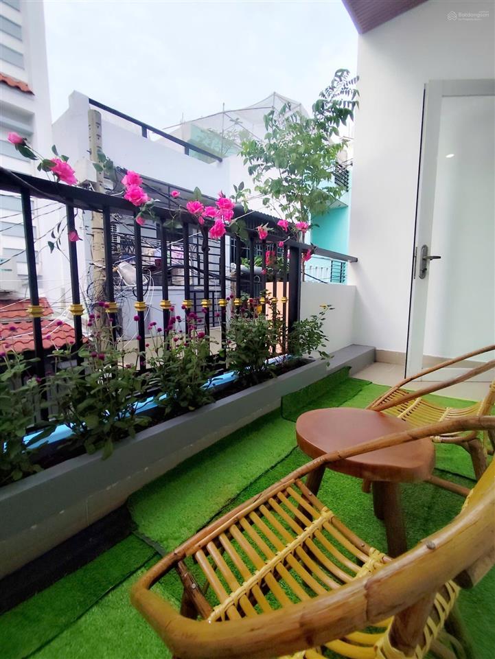 Bán gấp nhà hẻm xe hơi 5m  ngay lê văn quới  sổ đẹp vuông vức  2 tầng kiên cố  40m2  4x10m