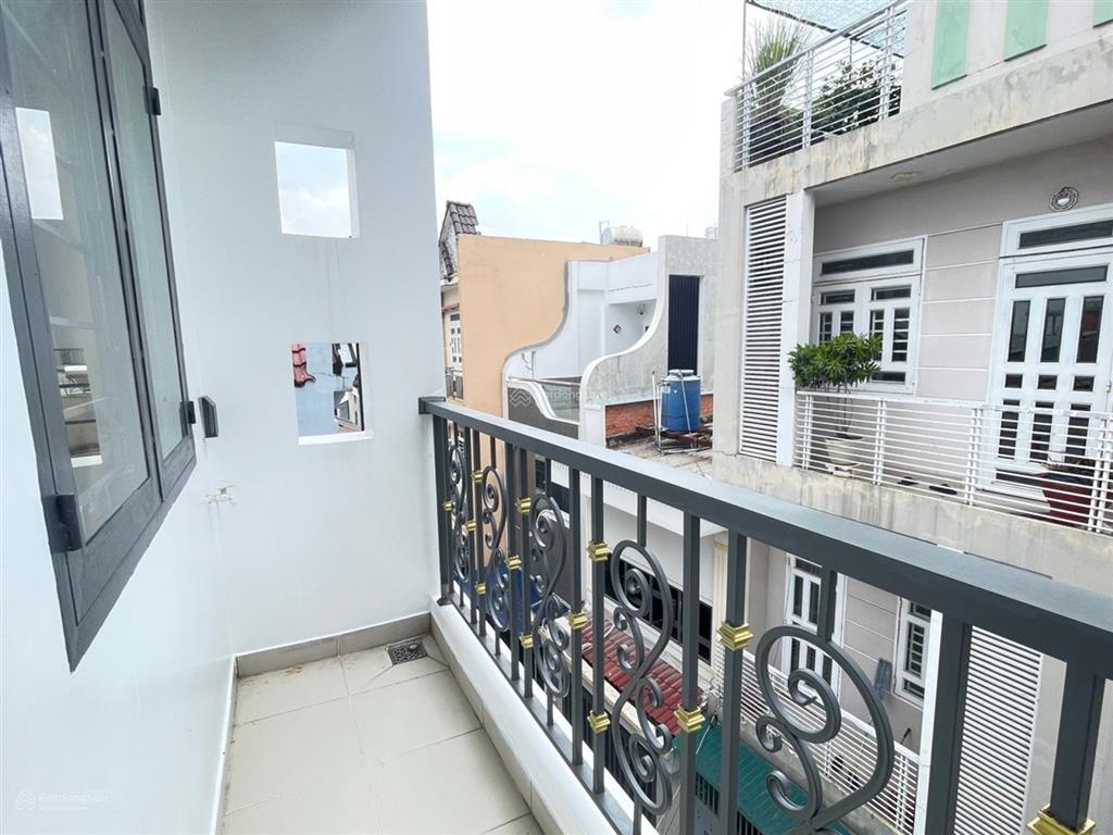 Bán gấp nhà hxh lê văn quới hẻm thông mã lò 4 tầng 33m giá hơn 4 tỷ tl