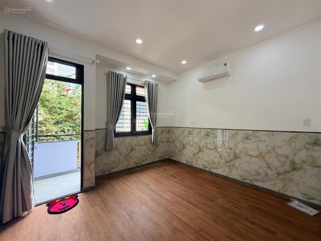 Bán gấp nhà mới đẹp nội thất xịn đường ô tô 6m gần aeon tân phú