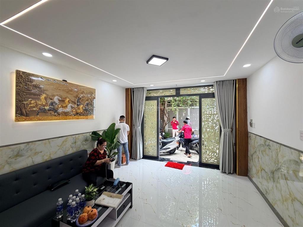 Bán gấp nhà mới đẹp nội thất xịn đường ô tô 6m gần aeon tân phú