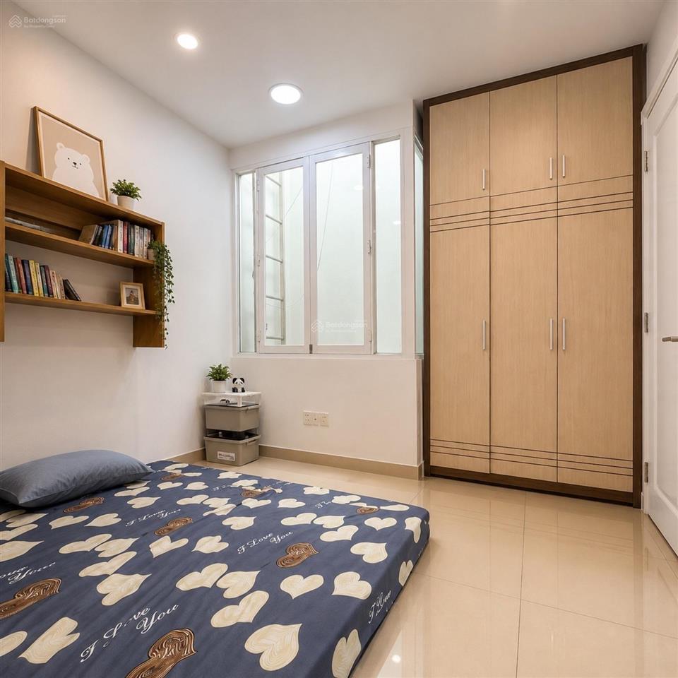 Nhà ngay đường lê trọng tấn tân phú  hẻm thông