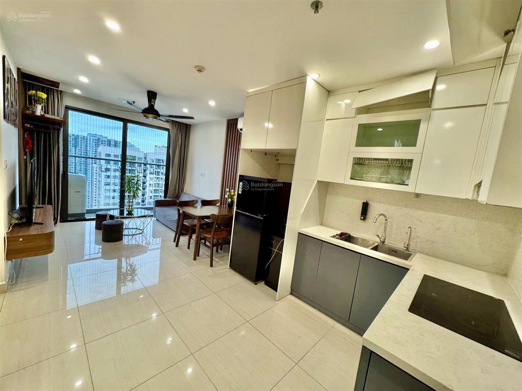 1pn+ vinhomes smart city full đồ xịn, căn đẹp hiếm bán, giá nhỉnh 3 tỷ