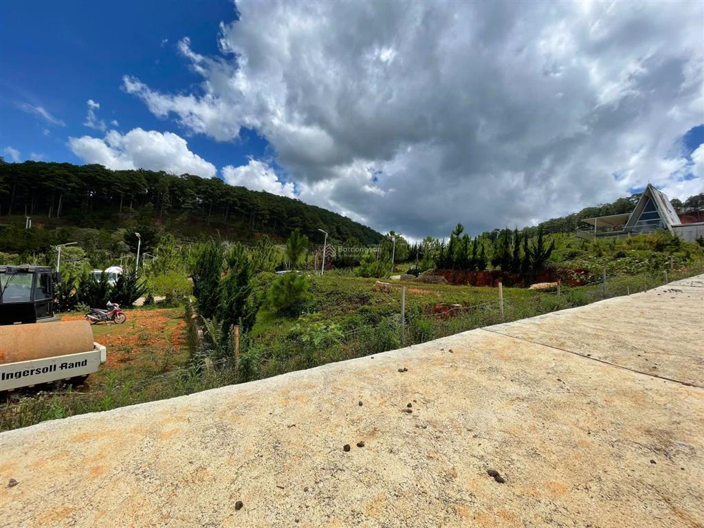Bán đất view rừng thông, 2,1 tỷ  sổ riêng xây dựng, giáp kđt vạn xuân, đà lạt. dt 100m2
