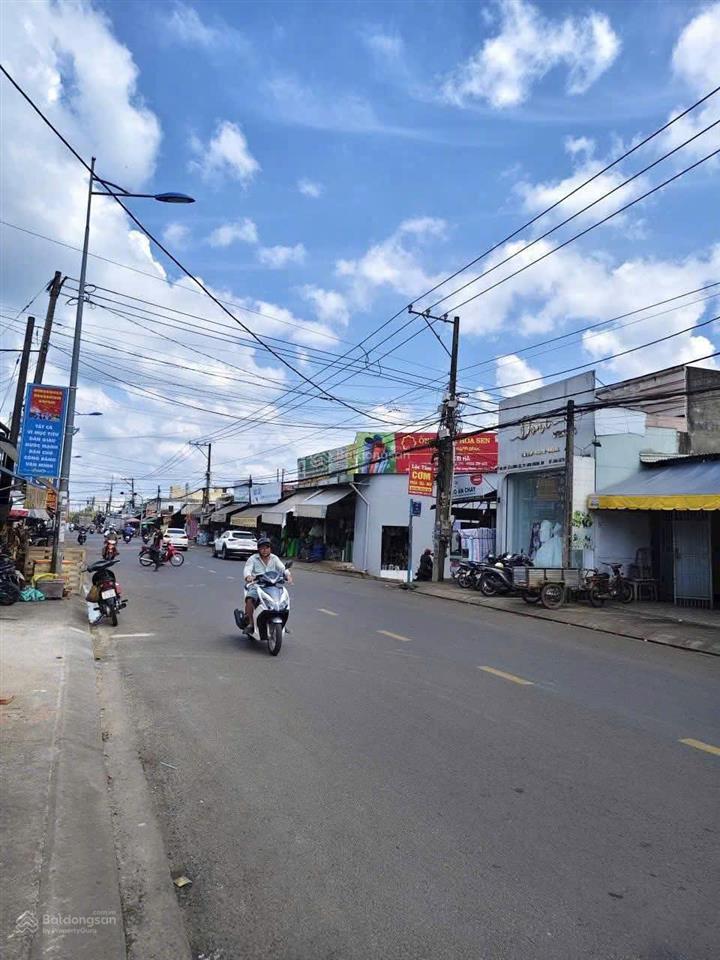 Hàng hiếm bình lộc, 7 sào 5 mặt tiền nhựa, sổ riêng full hồng