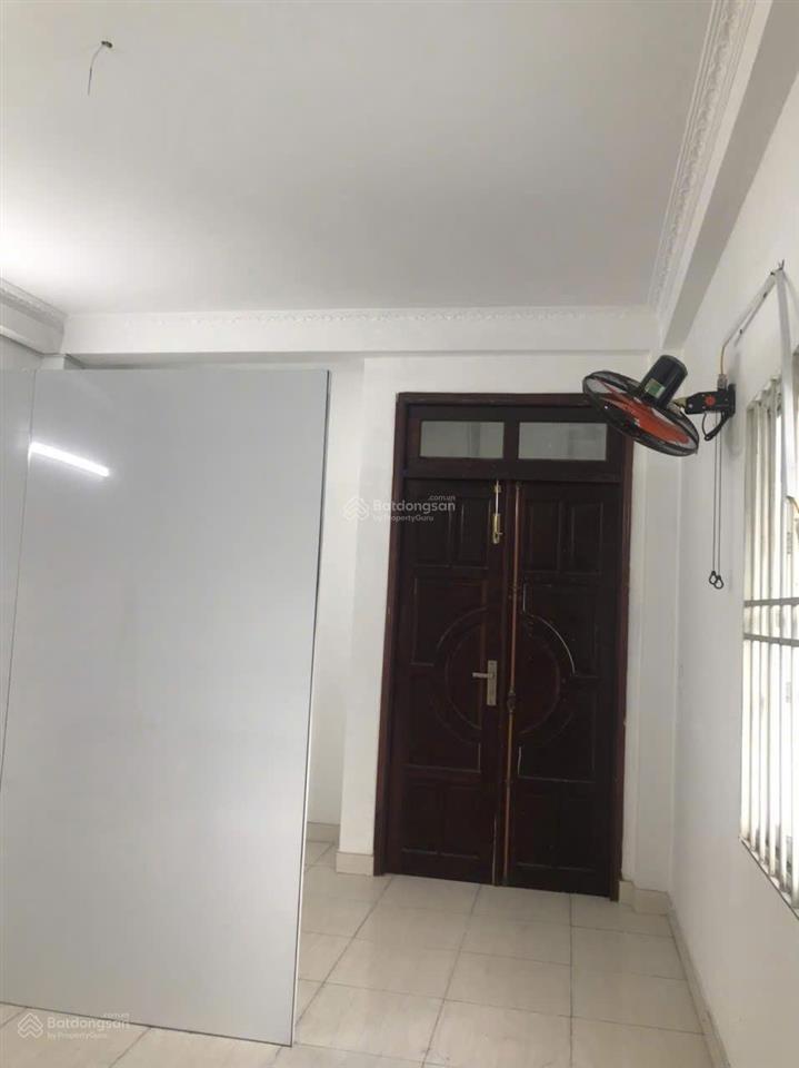 Bán nhà mặt tiền lê hồng phong 1 trệt 2 lầu dĩ an  bình dương cũ