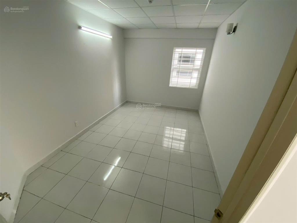 Bán chung cư c8 chính chủ 73m2