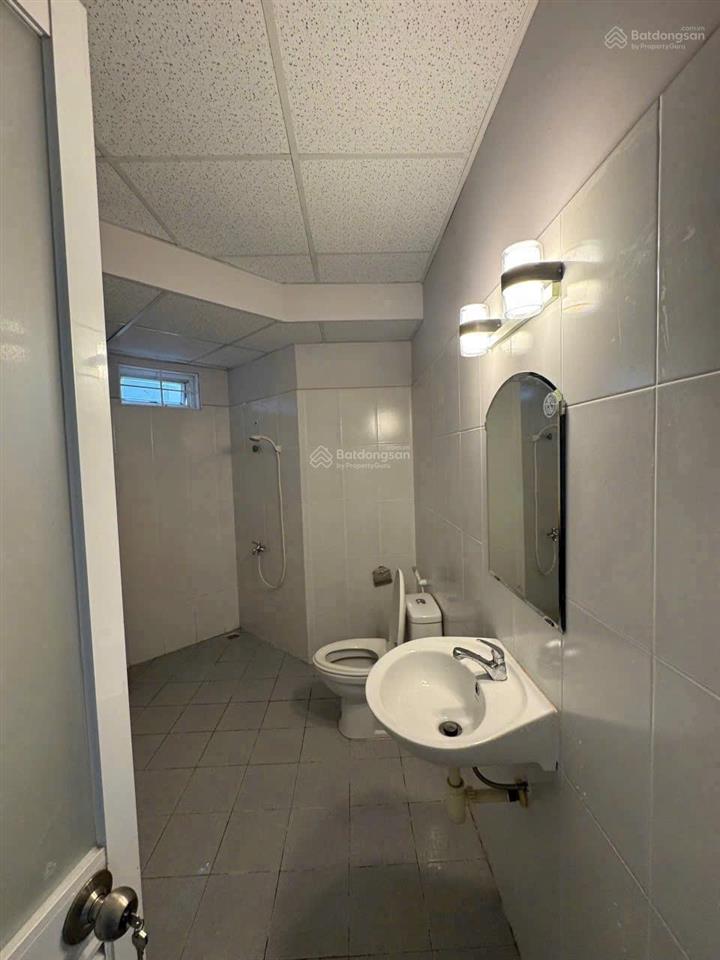 Bán chung cư c8 chính chủ 73m2