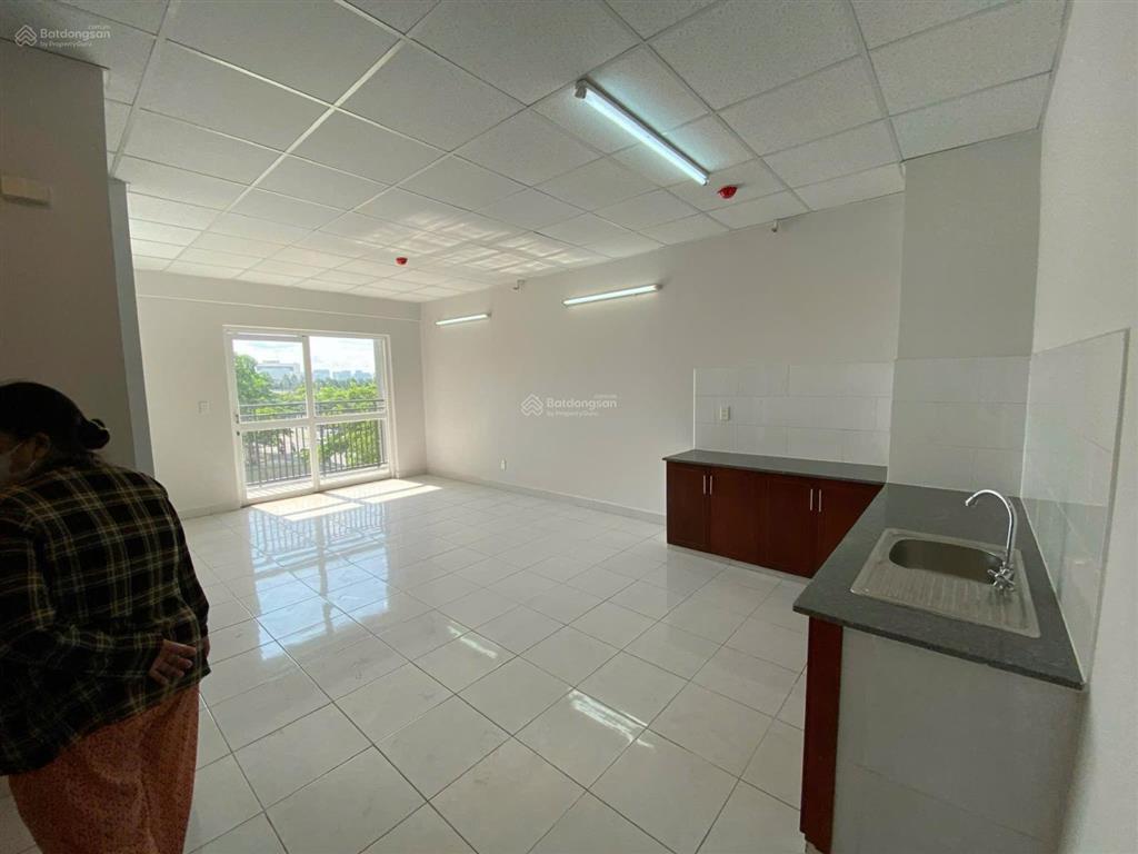 Bán chung cư c8 chính chủ 73m2