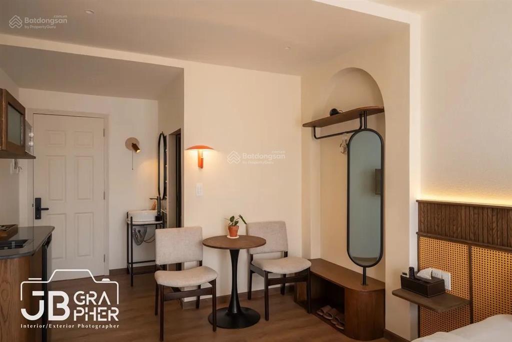 Cho thuê căn hộ full nội thấttrung tâm quận 1gần chợ bến thànhbùi việnsaigon centre,..