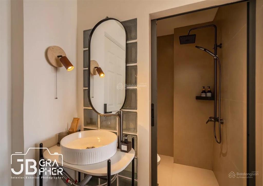 Cho thuê căn hộ full nội thấttrung tâm quận 1gần chợ bến thànhbùi việnsaigon centre,..