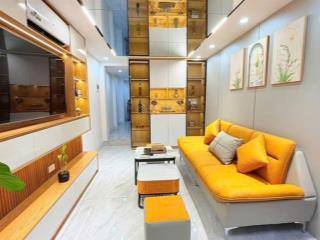 Cho thuê nhà 5 tầng có thang máy, full nội thất, 3pn ngõ 596 hoàng hoa thám, ba đình 20 triệu/tháng