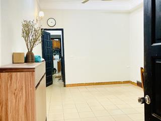 Chính chủ gia đình mình cần bán nhà khu hoàng quốc việt  cầu giấy 8,7 tỷ