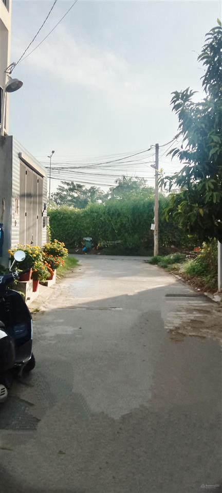 3,4 tỷ, 56m2, đất phú hữu khu phân lô ô tô chạy vòng, gần ga metro s6