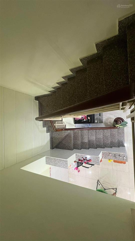 4,3 tỷ tl, bưng ông thoàn, nhà 2 tầng, khu phân lô đường ô tô chạy vòng