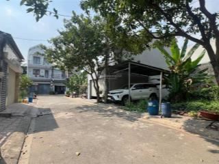 4,3 tỷ tl, bưng ông thoàn, nhà 2 tầng, khu phân lô đường ô tô chạy vòng