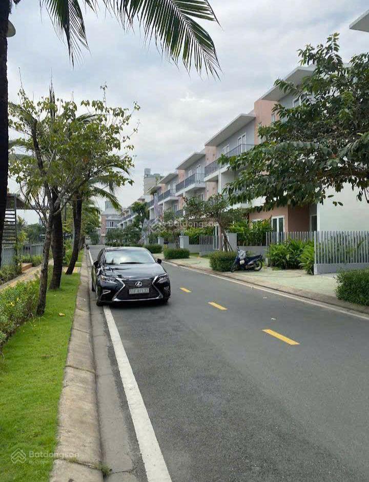 7,9 tỷ, dragon village, trực diện công viên, 90m2(6x15), 1 trệt 2 lầu tlcc