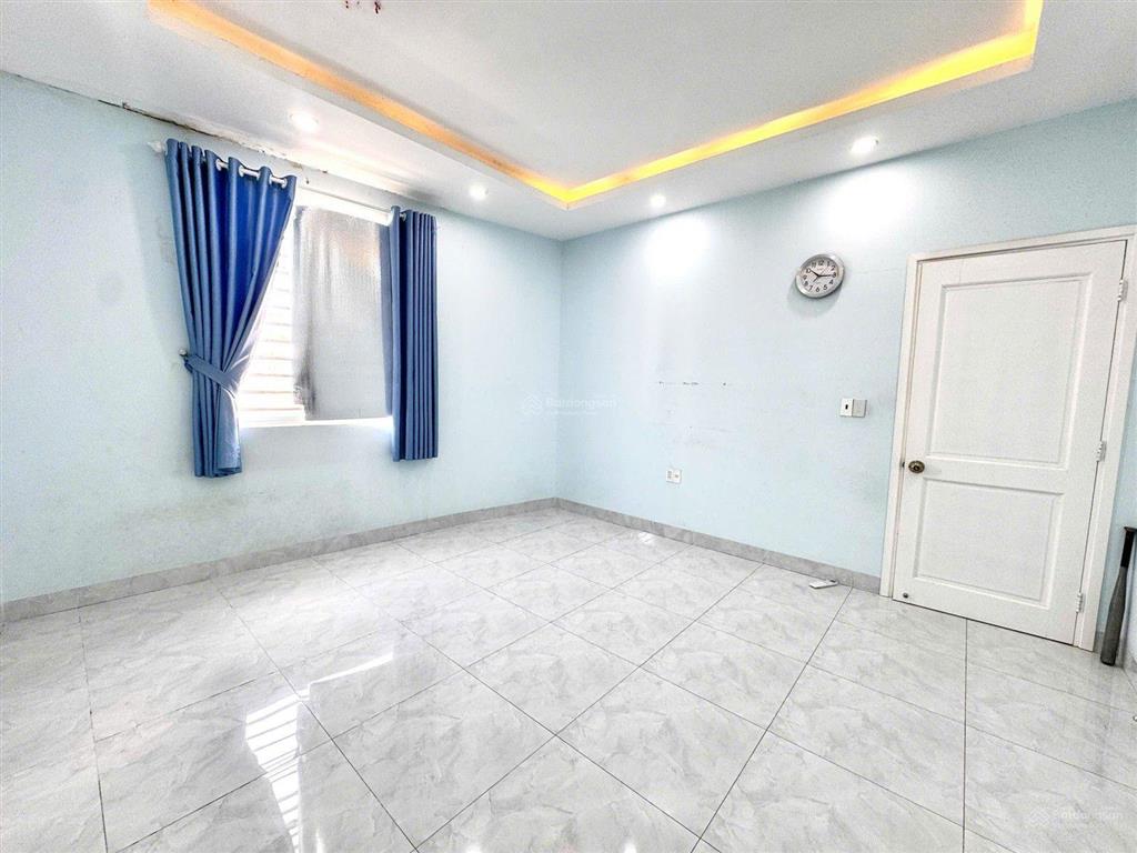 Giảm 300tr còn 6,7 tỷ, đường ô tô tránh, btt, q2 4 tầng, 4 pn, sổ hoàn công