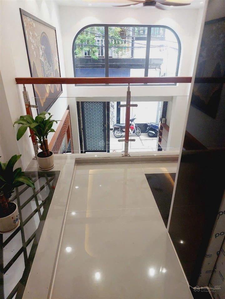 Bán nhà q2, 4 tầng, thang máy, 5 pn, full nội thất, đường ô tô, nhỉnh 9 tỷ, sổ hoàn công
