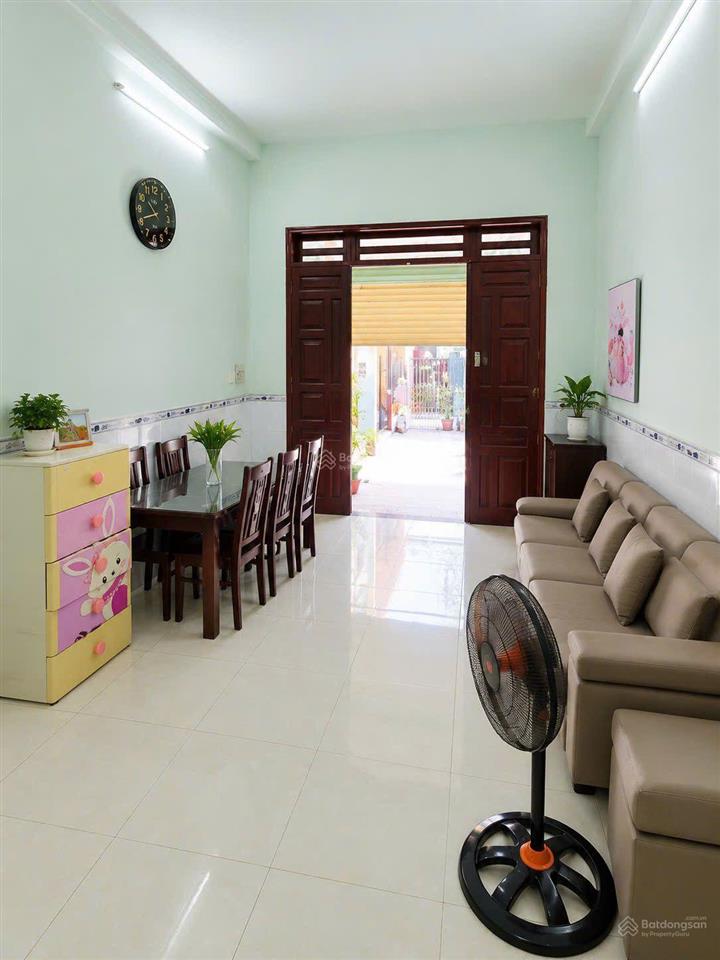 4,6 tỷ, kề bên bách hoá xanh, gần đông tăng long, nhà 2 tầng, đường ô tô tránh