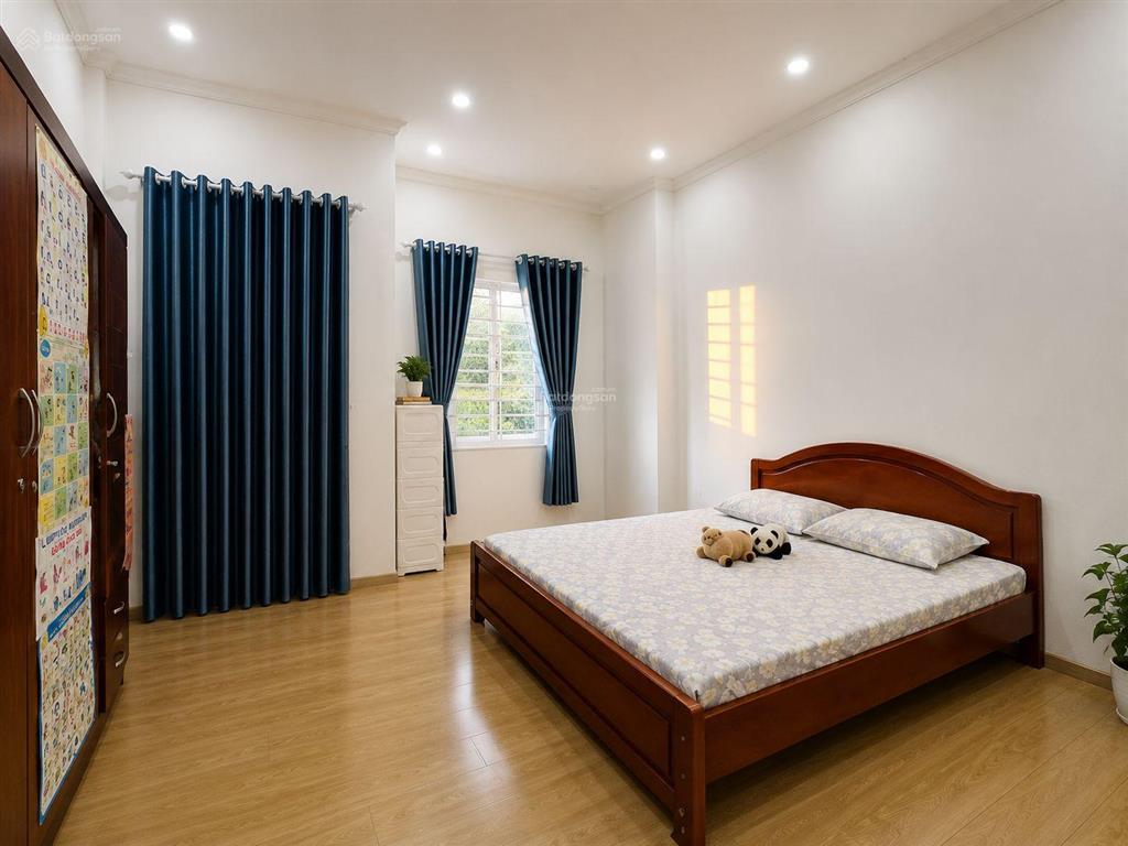 Nhà bán, bình trưng, q2, 104m2 (5,8x18), nhà 2 tầng, đường ô tô, giá 7,9 tỷ tl