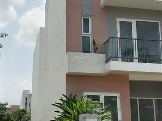 Cho thuê nguyên căn, kdc, phú hữu, q9. giá thuê 11,5tr, bao phí quản lý