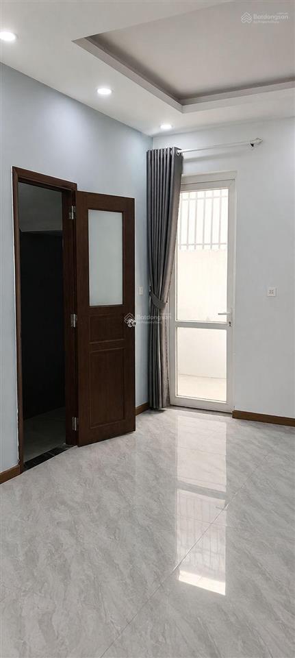Cho thuê nguyên căn, kdc, phú hữu, q9. giá thuê 11,5tr, bao phí quản lý