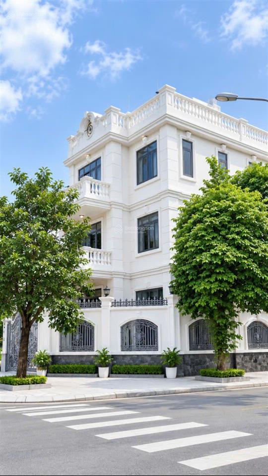Biệt thự đơn lập, 160m(8x20), gần liên phường, giá 17,9 tỷ tlcc