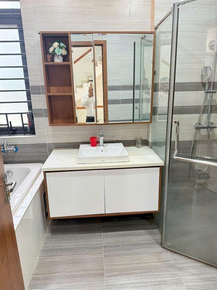 Biệt thự đơn lập, 160m(8x20), gần liên phường, giá 17,9 tỷ tlcc
