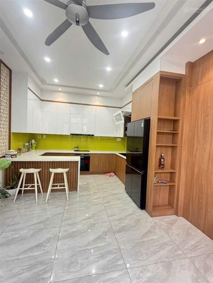Biệt thự đơn lập, 160m(8x20), gần liên phường, giá 17,9 tỷ tlcc