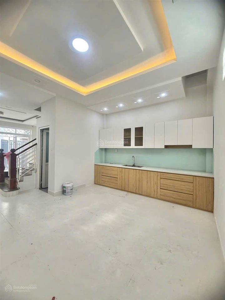 Bán nhà q2, đường ô tô, nhà 4 tầng 62m(5x12,4), sổ hoàn công, giá 7,49 tỷ còn tl