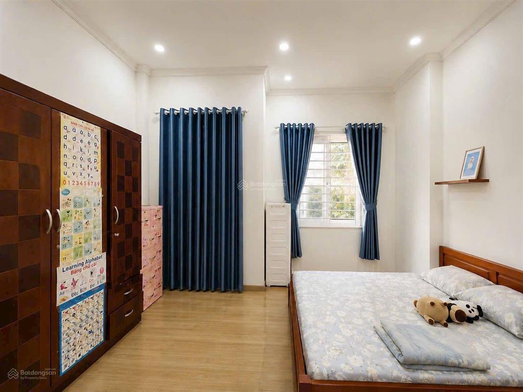 Nhà bán, bình trưng, q2, 2 tầng 104m2 (5,8x18), đường ô tô, giá 7,9 tỷ tl.