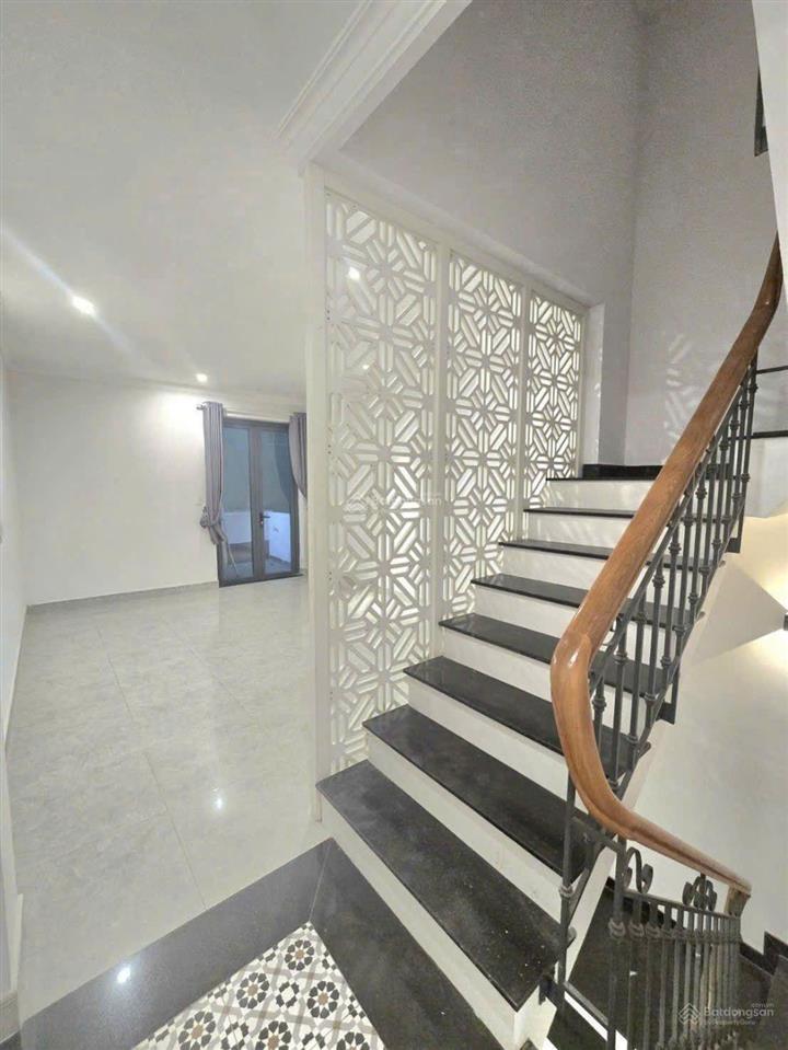Bán nhà, bình trưng, quận 2, 78m2, nhà 4 tầng 5pn, 5wc, sổ hoàn công, giá 9,75 tỷ