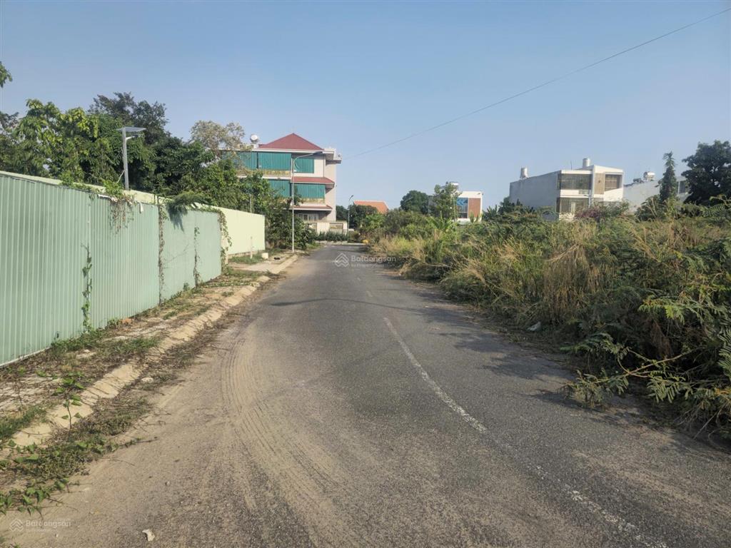 Nhà phố 55m2, 2 tầng, hoàn công đủ, gần vinhomes grand park. trường thạnh, quận 9